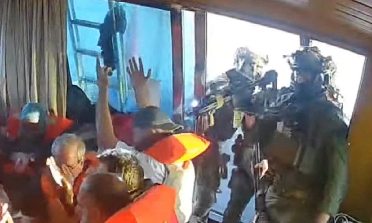 Global Reactions to Israel’s Interception of the Global Sumud Flotilla

Read Full Article: wsjupdates.com/israel-interce…

#GlobalSumudFlotilla #Israel #USA #DonaldTrump #SumudForGaza