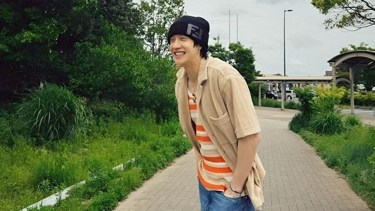 pleasurejih's tweet image. Aniversário do amor da minha vida hoje... Clichê, mas realmente o presente é todo meu por te ter comigo! Eu te amo Atlas, te amo tanto que não cabe em palavras. Você é um pai e marido incrível, a sua existência me faz a pessoa mais feliz do mundo. Parabéns pelo seu dia! 💘