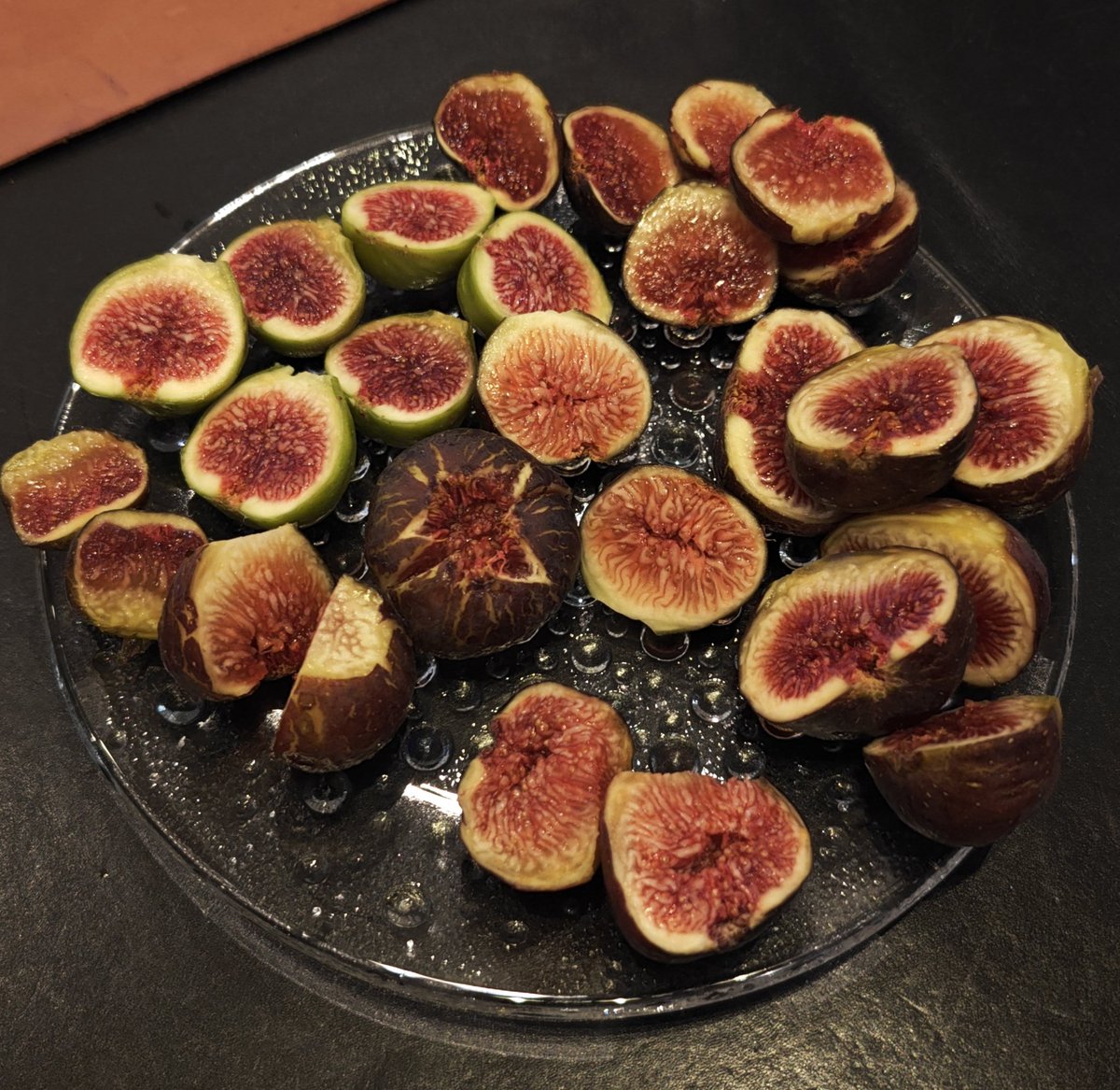 fig澤 (fig1019068@) / X