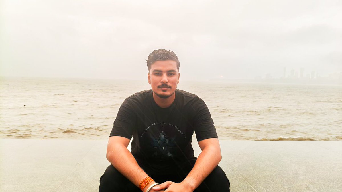 BuildWithManav's tweet image. IT WAS NEVER ME VS ANYONE ELSE, IT&apos;S ALWAYS ME VS ME.

I stay focused on my lane, block out the noise, and keep working on what actually matters.

Starting 2025 I set clear goals for myself, grow in Web3 as a developer, crack ecosystems (EVM, SVM, Aptos), change City and hit…