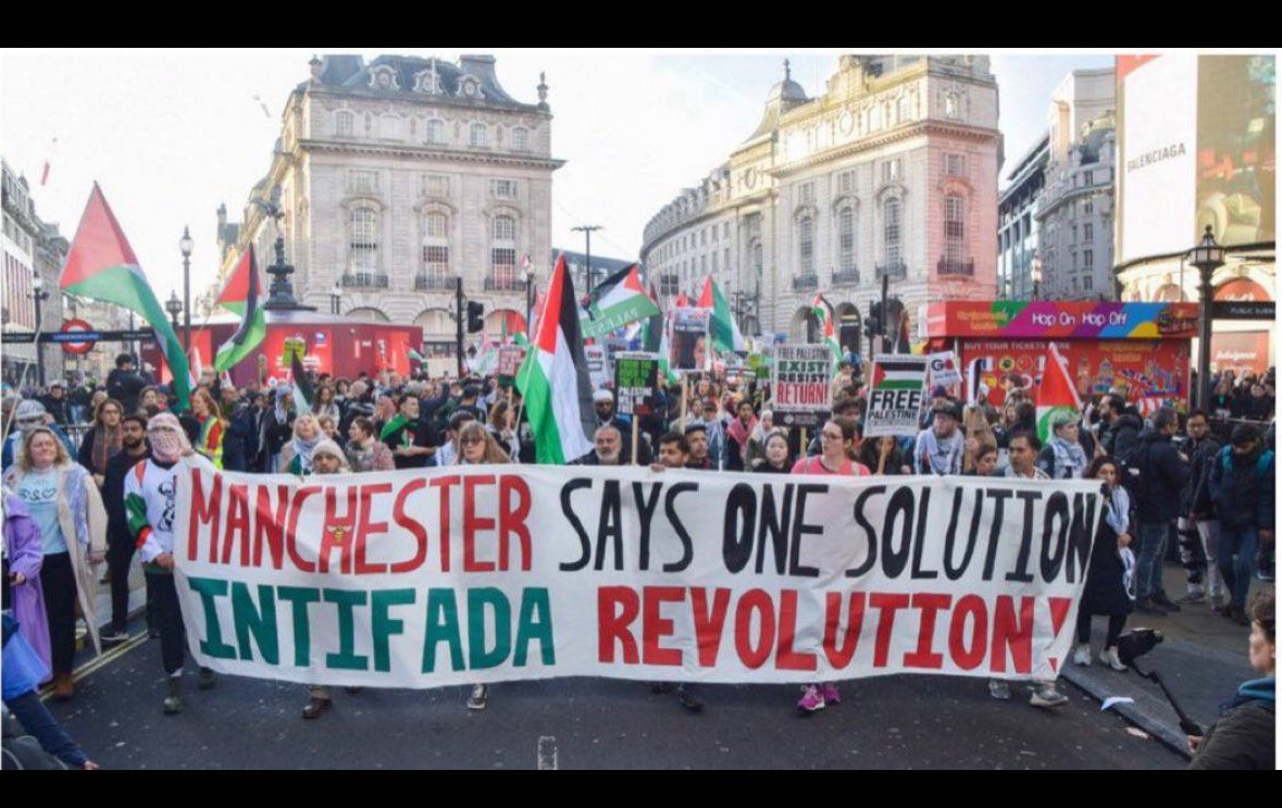 LaKotipelto's tweet photo. @HilzFuld Especially if _this_ is the answer of Europe to yesterday’s horrendous murders in Manchester. #NeverAgainIsNowAgain #NotOnMyWatch #IstandWithIsrael #AmYisraelChai
Pic via @beholdisrael Telegram https://t.co/X6IXiQbLte