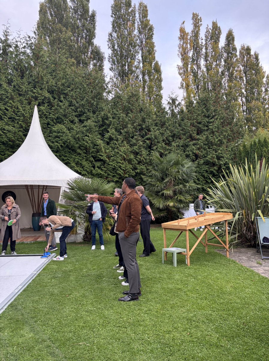 j'aiRouen a clôturé en beauté notre tour de France des Apéros Curling. 🥌

Merci aux sociétés présentes et bien sûr à nos partenaires OpenText et NeoVAD pour ce beau parcours à travers la France.

Merci de nous avoir suivis et rendez-vous très bientôt pour la suite ! 🤩