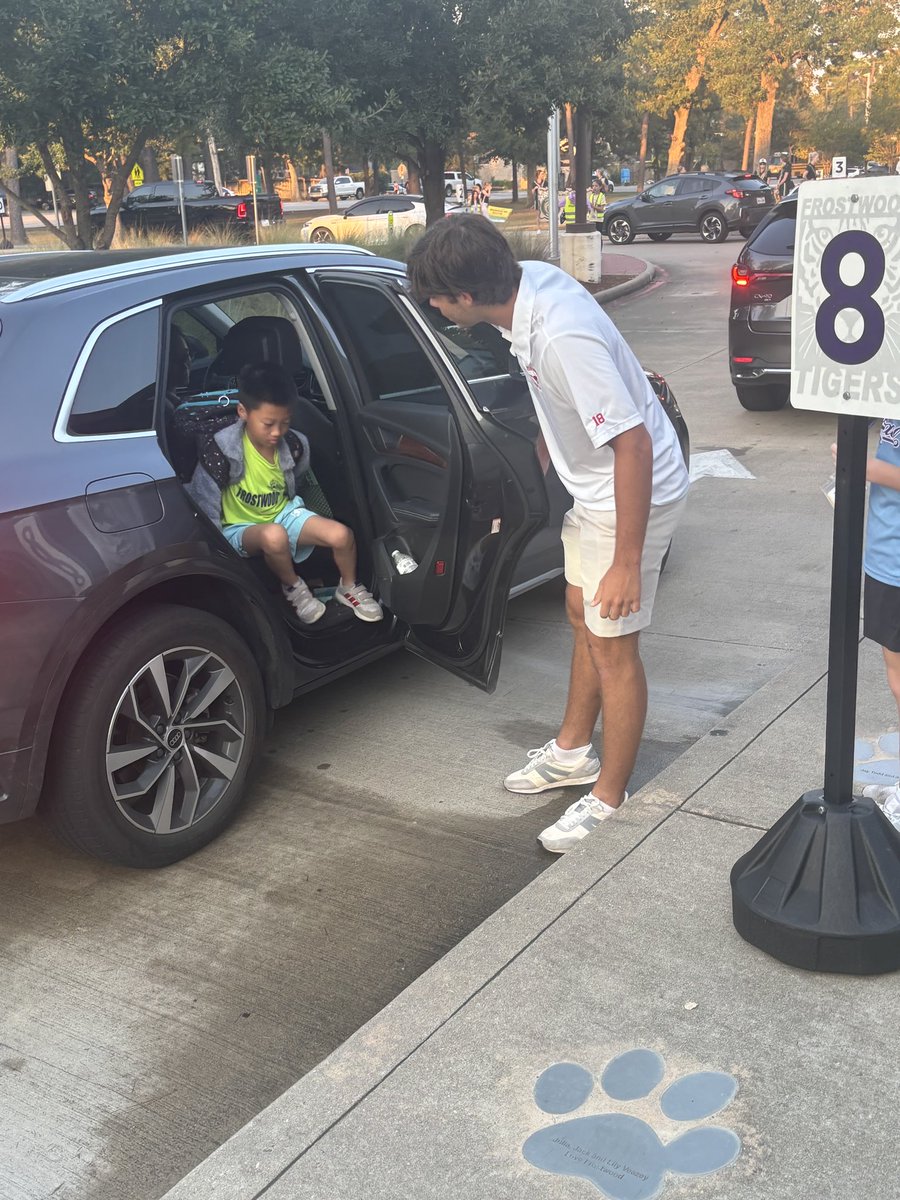 Houston Memorial High School Football (@mhsfootball24) on Twitter photo The Mustangs were out at <a href="/FrostwoodElem/">Frostwood Elementary</a> this morning to greet and high-five/fist bump our future Mustangs. #TheStandard #RunWild The Mustangs were out at <a href="/FrostwoodElem/">Frostwood Elementary</a> this morning to greet and high-five/fist bump our future Mustangs. #TheStandard #RunWild
