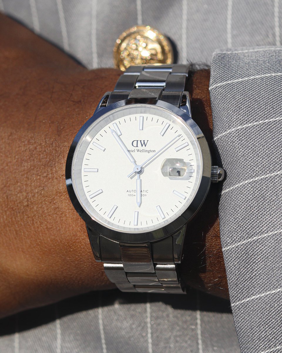 ThirdofHisName_'s tweet image. The best Daniel Wellington watch to gift your man yes? #danielwellington #discountcode #topambassador 
—
Get 25% Off, using discount code: CARLR25