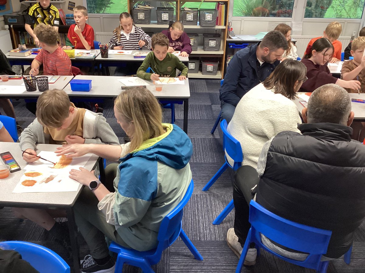 Year6MissW's tweet image. Huge thank you to our families who joined us for our Harvest craft activities this afternoon 🍁🍂🍃 #ourladysRE #ourladysart @OURLADYSASPULL