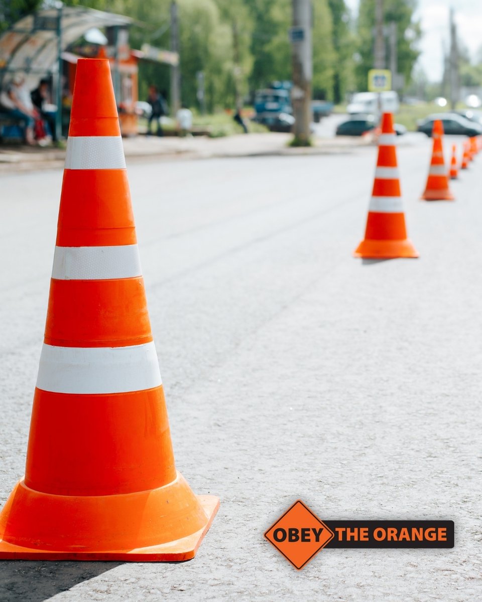 CTWorkZoneSafeT's tweet photo. Those signs, cones, and flaggers aren’t there for decoration, they’re protecting road crews. Every work zone you pass through is someone’s workplace. Safety starts behind the wheel. 

#WorkZoneSafety #ObeyTheOrange #DriveSafe https://t.co/f7VTDp13dn