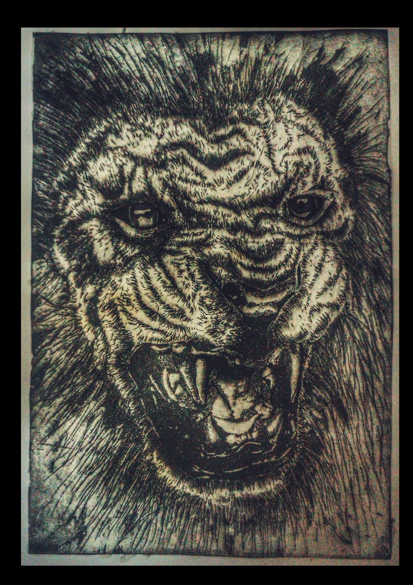 AlaaAhm83349992's tweet image. "The lion etched on zinc unites the strength of metal with the majesty of the king of the jungle. Each carved line reveals inner power and unshakable dominance, while reflecting the artist’s delicate touch. #mintable #NFTCommnity #NFTCollectors #artdrop #objkt