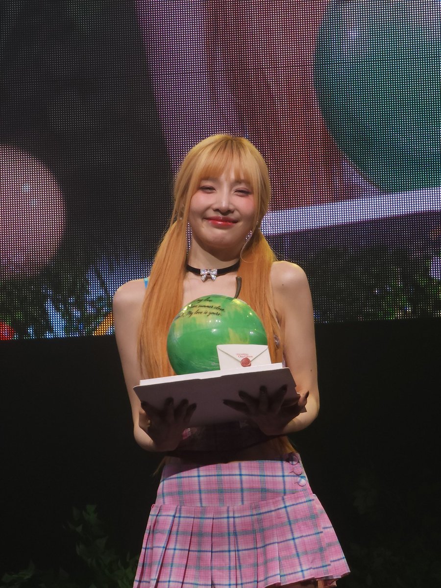 Akdamn's tweet photo. 러비들의 기쁨 조이야 ㅠ https://t.co/h08CFmiqCW