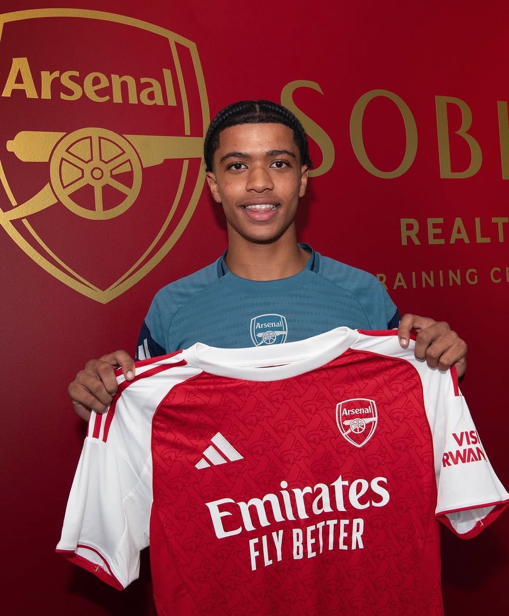 Arsenal FC 🇫🇷 (@arsenalfansfr) on Twitter photo ✅✍️ Victor Ozhianvuna est un gunner !
🇮🇪 Le jeune ailier irlandais rejoindra l’académie lors de ses 18 ans, soit en janvier 2027, et il restera dans son club de Shamrock Rovers en attendant.
<a href="/ArsenalAcademy/">Arsenal Academy</a> ✅✍️ Victor Ozhianvuna est un gunner !
🇮🇪 Le jeune ailier irlandais rejoindra l’académie lors de ses 18 ans, soit en janvier 2027, et il restera dans son club de Shamrock Rovers en attendant.
<a href="/ArsenalAcademy/">Arsenal Academy</a>