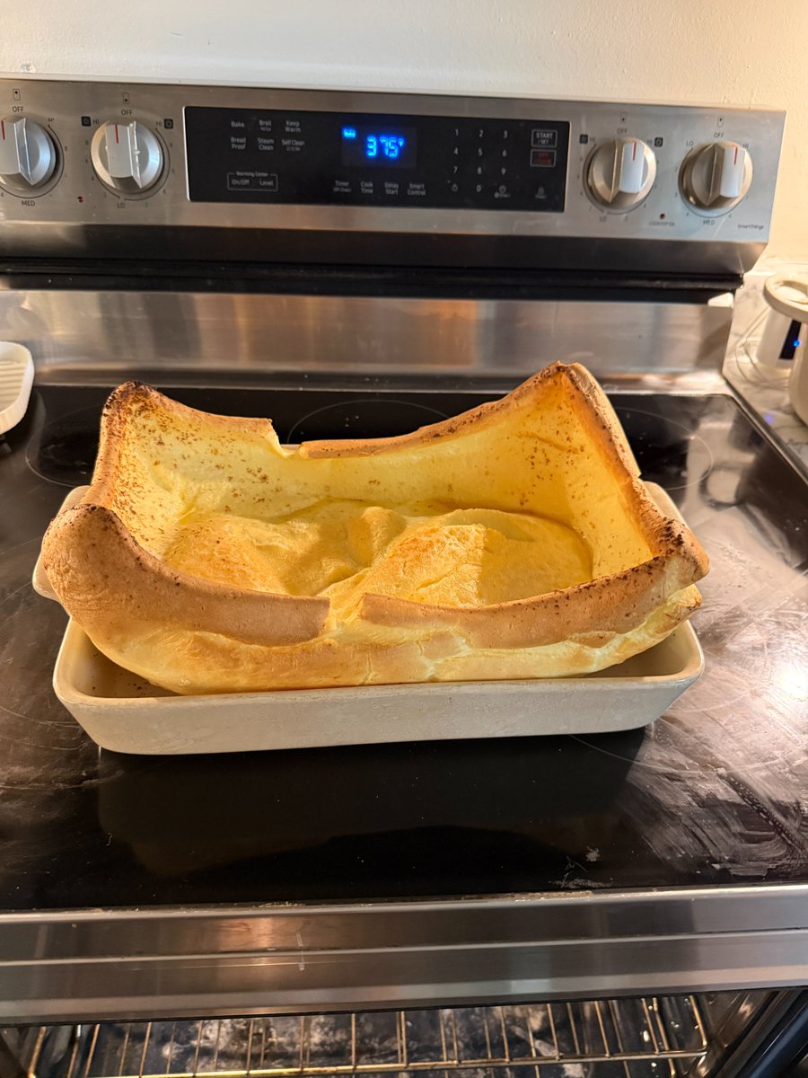 nathan_covey's tweet image. german pancakes are the most slept on breakfast food and it's not even close