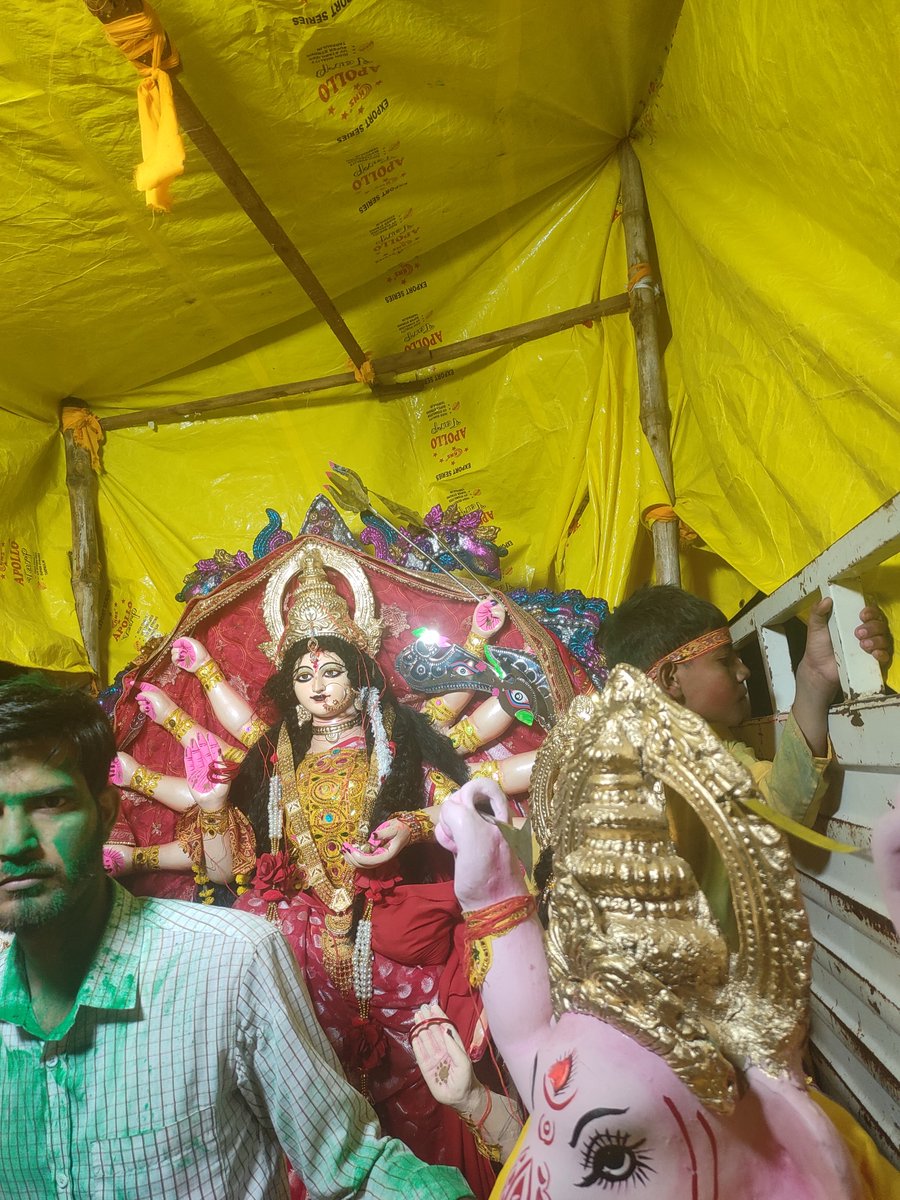 JeetuKumar43's tweet image. विसर्जन

#jaimatadi #visar