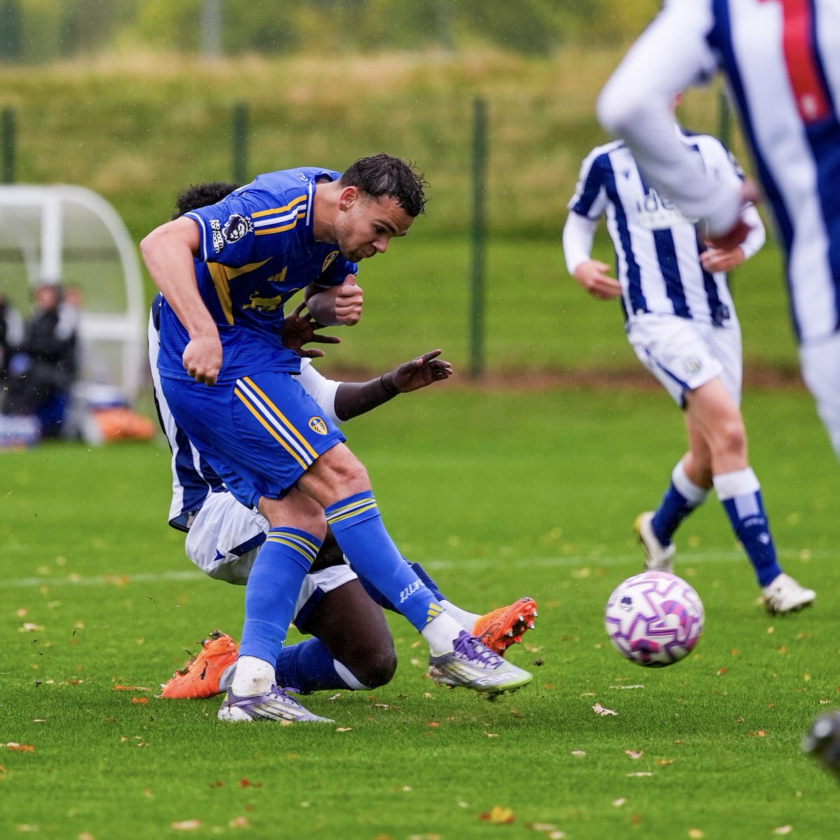 LUFCacad's tweet image. 🙌 Brockie gives #LUFCU21 the lead! 1-2