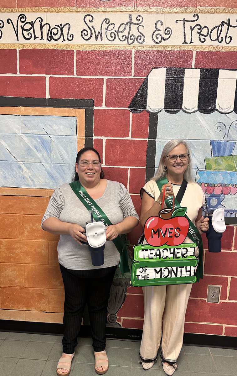 MVESGainesville's tweet image. Congrats to our September Staff Member and Teacher of the Month! 🌟 Claudia Cruz and Tina Burrell 👏 Thanks to our partners at Sullivan and Schlieman Wealth Management for sponsoring this monthly recognition for our team! 💚 @Hall_Schools #ThankAnEducator #TheTrojanWay