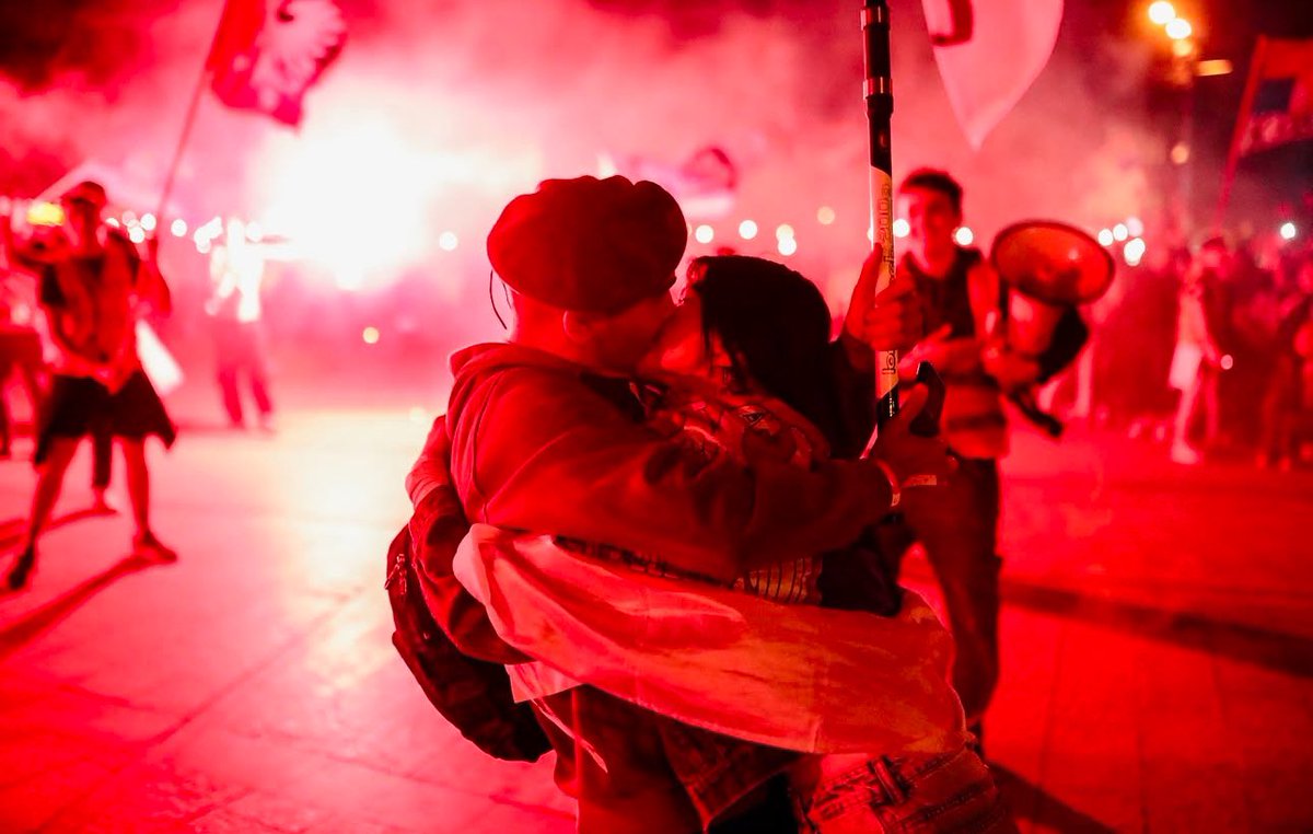 Снага је на нашој страни, јер #ЉубавЈеОтпор. 
Поделите са нама Ваше мисли и доживљаје кроз фотографије, видео снимке и текстове, уз коришћење #ЉубавЈеОтпор. 

📷: Лазар Новаковић, Алекса Станковић