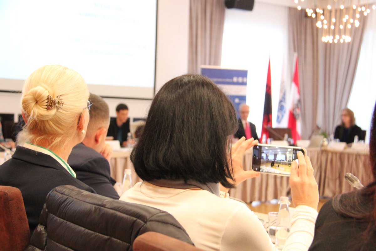 🇦🇱🤝🇦🇹  On day 2️⃣ of their <a href="/OSCEinAlbania/">OSCE Presence in Albania</a>-supported visit, 29 🇦🇹 judges discussed with 🇦🇱 counterparts on #AdministrativeJustice, efficiency, AI in courts &amp; environmental law, exploring ways to strengthen judicial co-operation. 

Read👇
osce.org/presence-in-al…