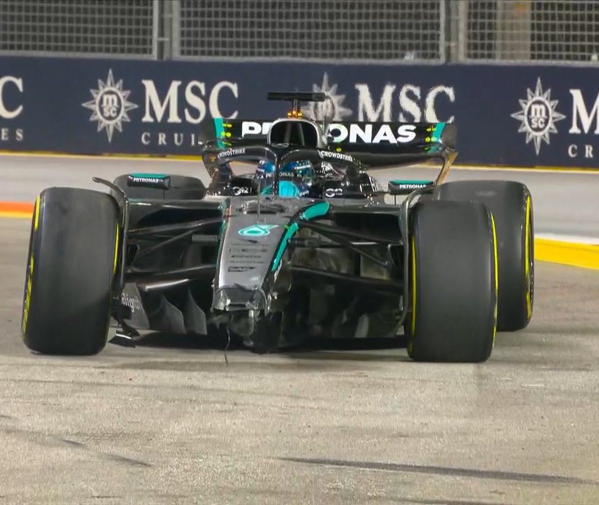 Alonso surpreende no TL1 e Piastri lidera TL2 marcado por batida insólita entre Norris e Leclerc em Singapura