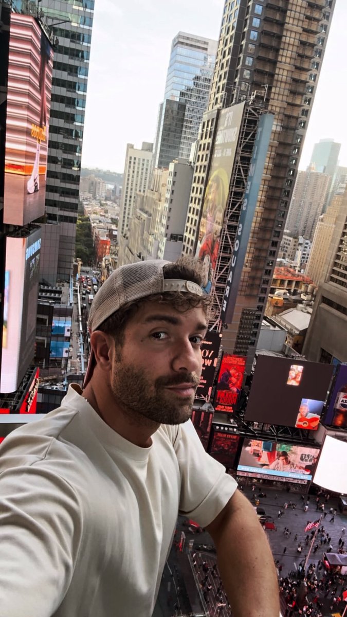 𝐏𝐚𝐛𝐥𝐨 tweet media