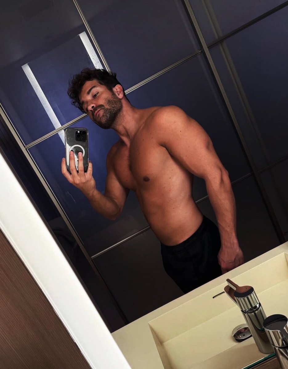 𝐏𝐚𝐛𝐥𝐨 tweet media