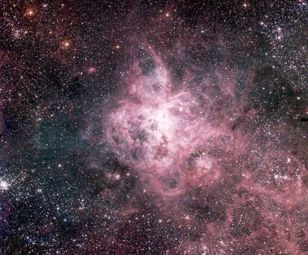 vandalsrubro's tweet photo. A foto que a NASA tirou no dia em que eu nasci. Foi O estrelato mesmo, vai tomando. https://t.co/zOCboFtPg3