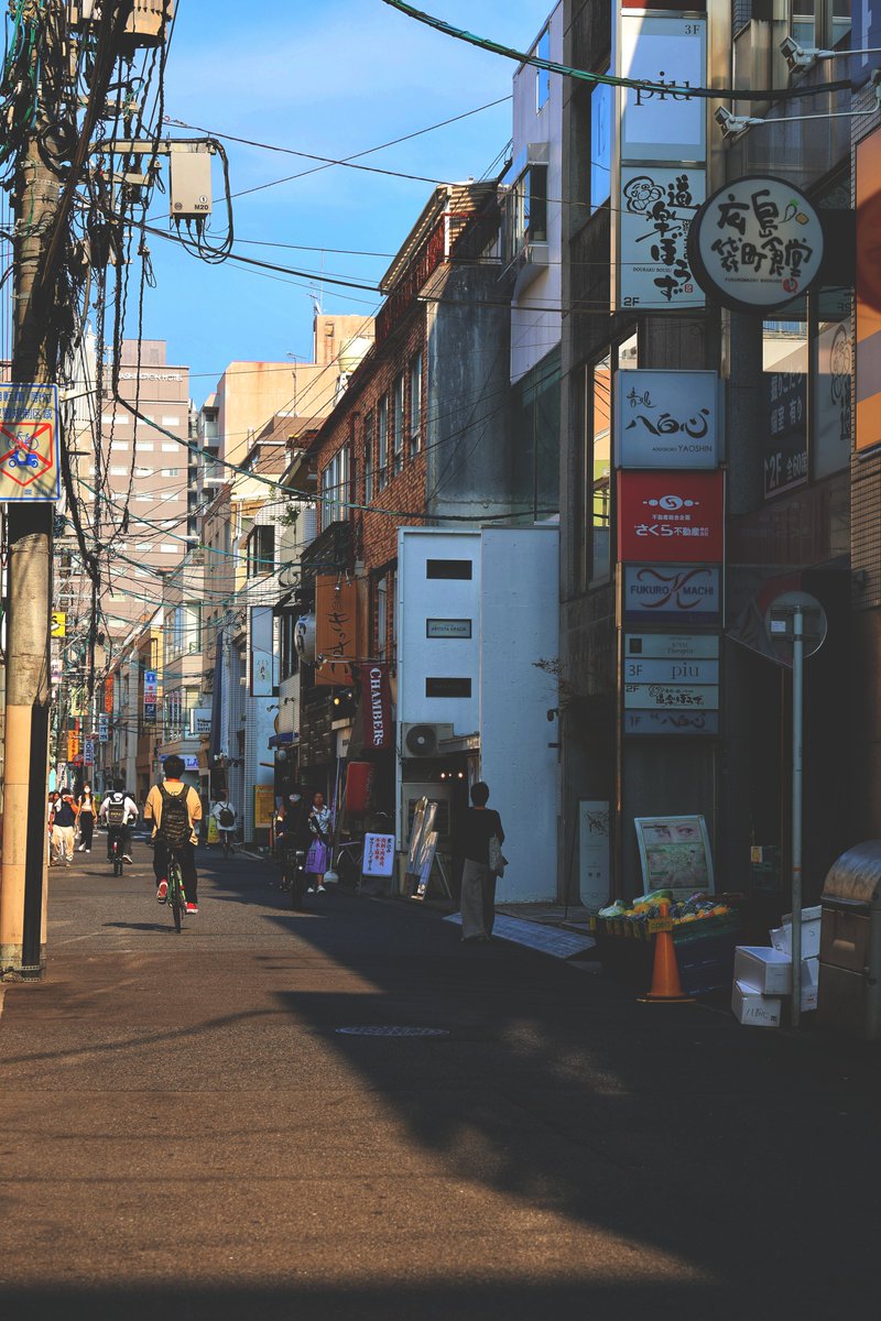 qDnMGL1nipJPGoI's tweet image. Street Photography in Hiroshima.