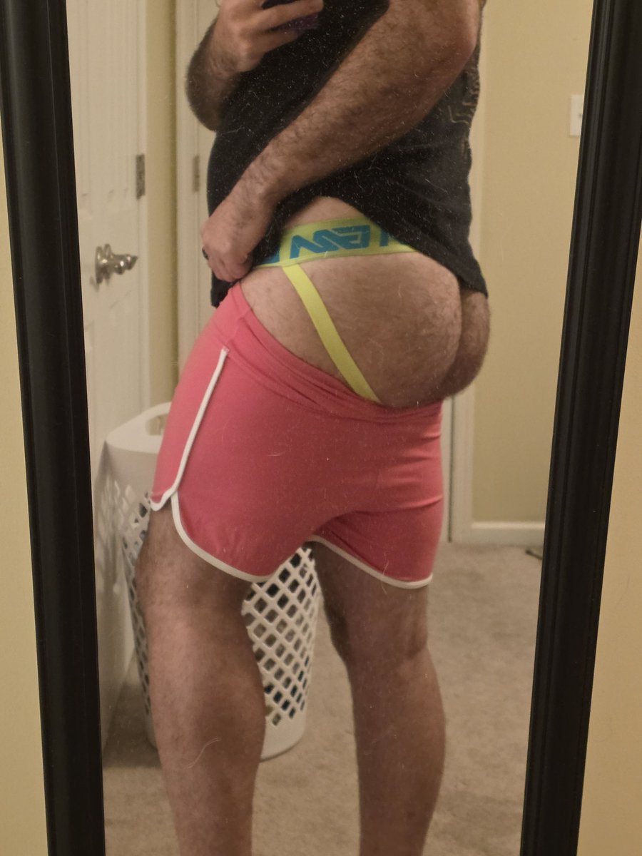 Lewdiyano's tweet photo. I haven't posted on Fansly in a while but happy Jocktober 😈 https://t.co/1FgZPikHbu