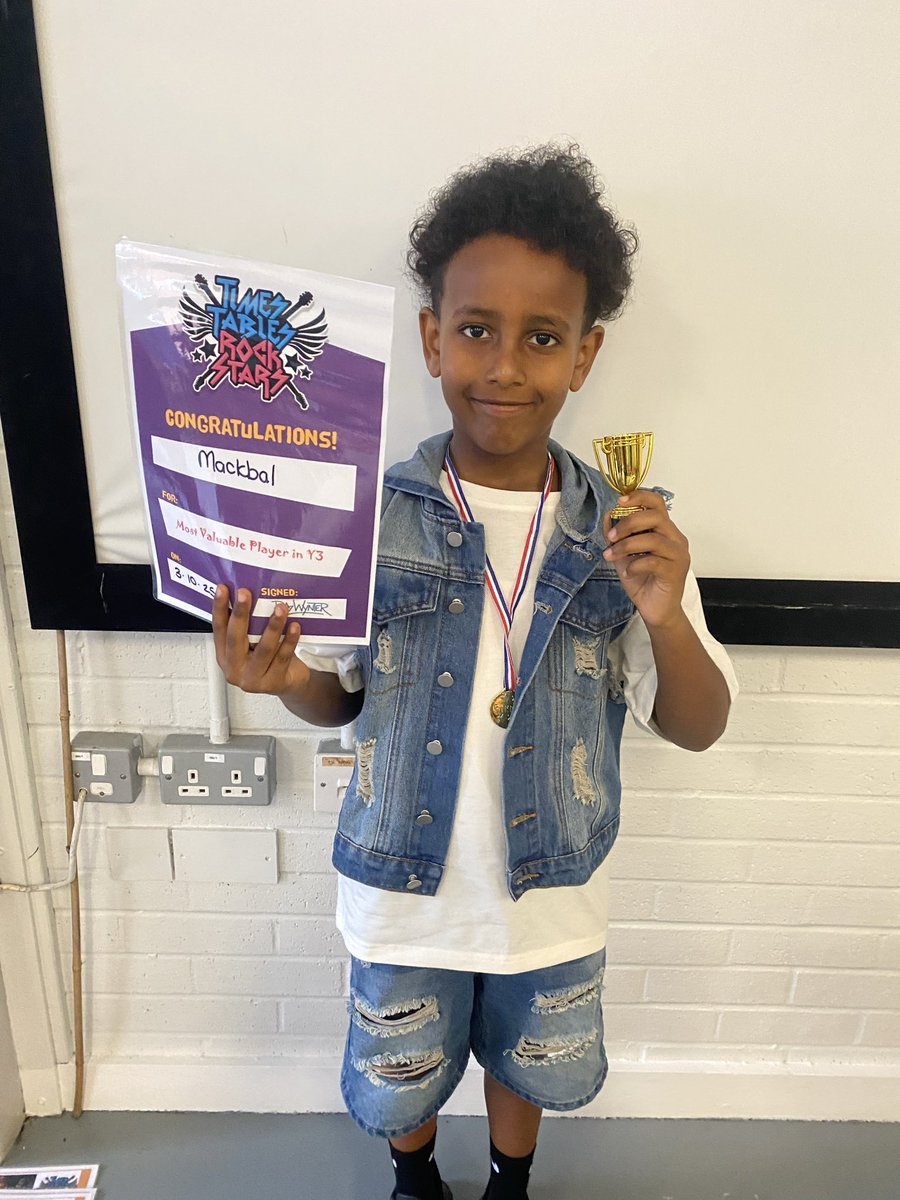 Well done to our most valuable player in Year 3 <a href="/StPetersAshton/">St Peter’s CE Ashton</a> Fantastic speed and accuracy 🎸🥁🎸