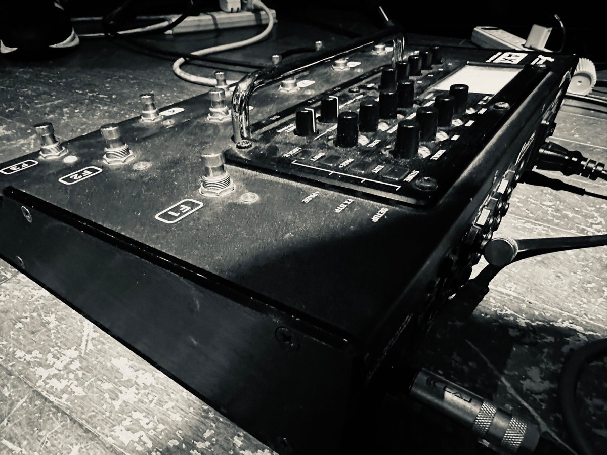 harshrealm_info's tweet photo. An incredible lineup, massive music, brand new songs, and loads of exclusive merch. Be there — AFTERMATH 2025.

10/18 FUKUOKA INSA
[cast]
ヤミカクシ 18:30
NEW CHURCH 19:15
DreadnoughT 20:00
HARSHREALM 20:45

#aftermath2025
#HARSHREALM https://t.co/GRtysrCJMy