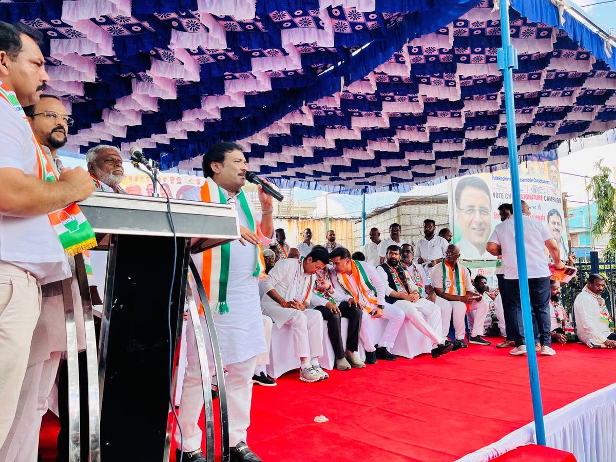 GCC_MP's tweet image. ಚುನಾವಣಾ ಆಯೋಗದ ಮತಗಳ್ಳತನ ವಿರೋಧಿಸಿ ದೇಶದಾದ್ಯಂತ ಹಮ್ಮಿಕೊಳ್ಳಲಾಗಿರುವ &apos;ಸಹಿ ಸಂಗ್ರಹ ಅಭಿಯಾನ&apos;ದ ಅಂಗವಾಗಿ ಪುಲಕೇಶಿನಗರ ವಿಧಾನಸಭಾ ಕ್ಷೇತ್ರದಲ್ಲಿ ಸಹಿ ಸಂಗ್ರಹ ಮತ್ತು ಜನ ಜಾಗೃತಿ ಅಭಿಯಾನ ನಡೆಸಲಾಯಿತು.

#VoteChori
