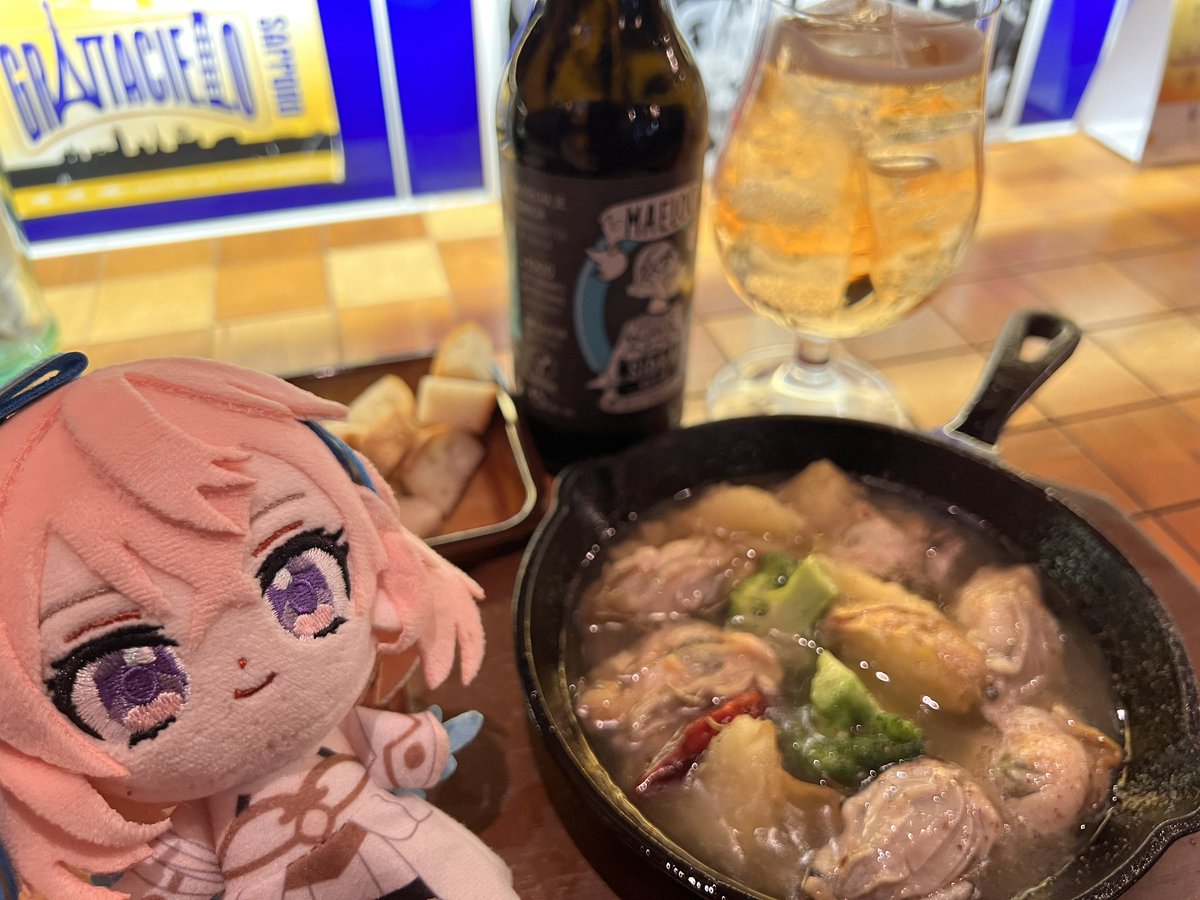 donald_sub2x's tweet photo. 新しい一年が始まっていました。

いっぱい美味しいものが食べられたでしょうか。来年も沢山つまみぐいさせます（？）
合間を縫ってのお楽しみ、今年度もぼちぼち進めながらシェアできればなと思っています。

昨年に引き続き、どうぞよろしくお願いいたします。 https://t.co/OcB944k5H0