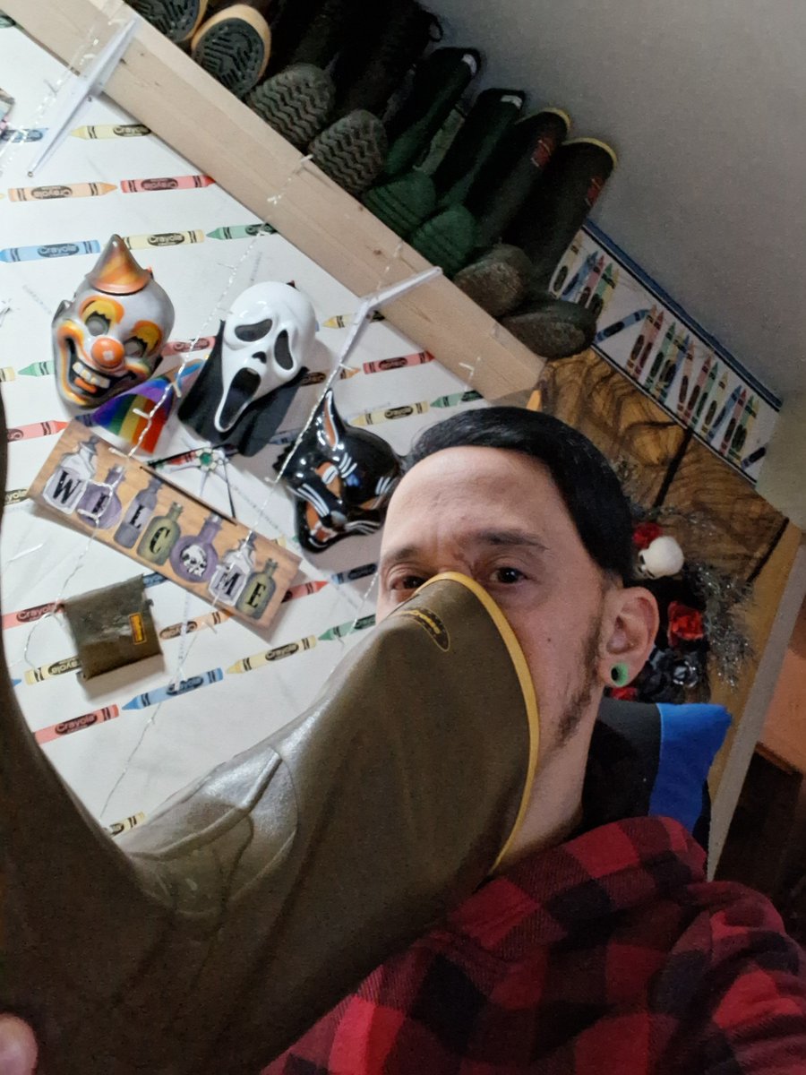 Rubberbootpig tweet media