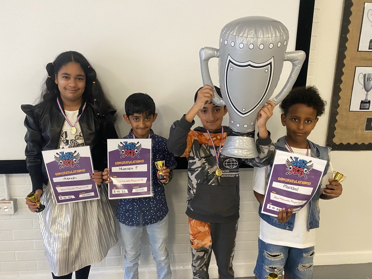 StPsLovesMaths's tweet photo. The BIG LIVE BATTLE!!! 🎸🥁🎸 A huge well done to everyone and our new winner….. well done Y! 🏆 Fantastic speed and accuracy 🏆 @StPetersAshton https://t.co/7jm1LOSHrA