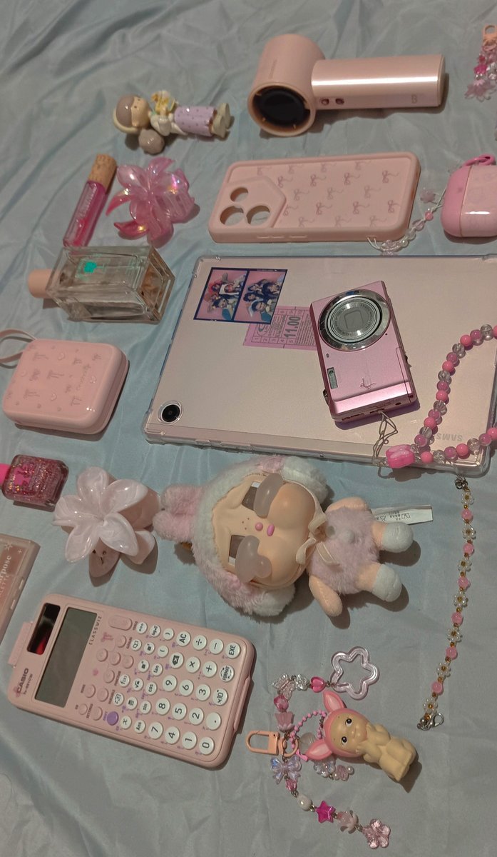 yoimehya's tweet image. a seek into what makes me feel like me ₍ᐢ. .ᐢ₎♡