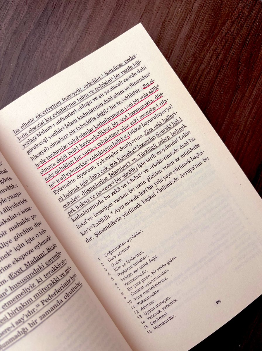 byzaanrss's tweet photo. Öncü Müslüman Kadınlar, (Haz. Fatih Altuğ), Turkuvaz Kitap, İstanbul, 2021: s. 29. 

#TurkuvazKitap
#ÖncüMüslümanKadınlar https://t.co/wUqG2FBZZ2