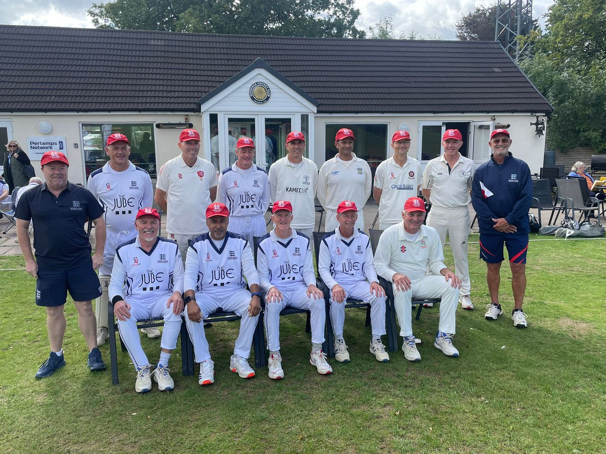 The all-important team photos from the England v Lions game. 📸

#seniorscricket