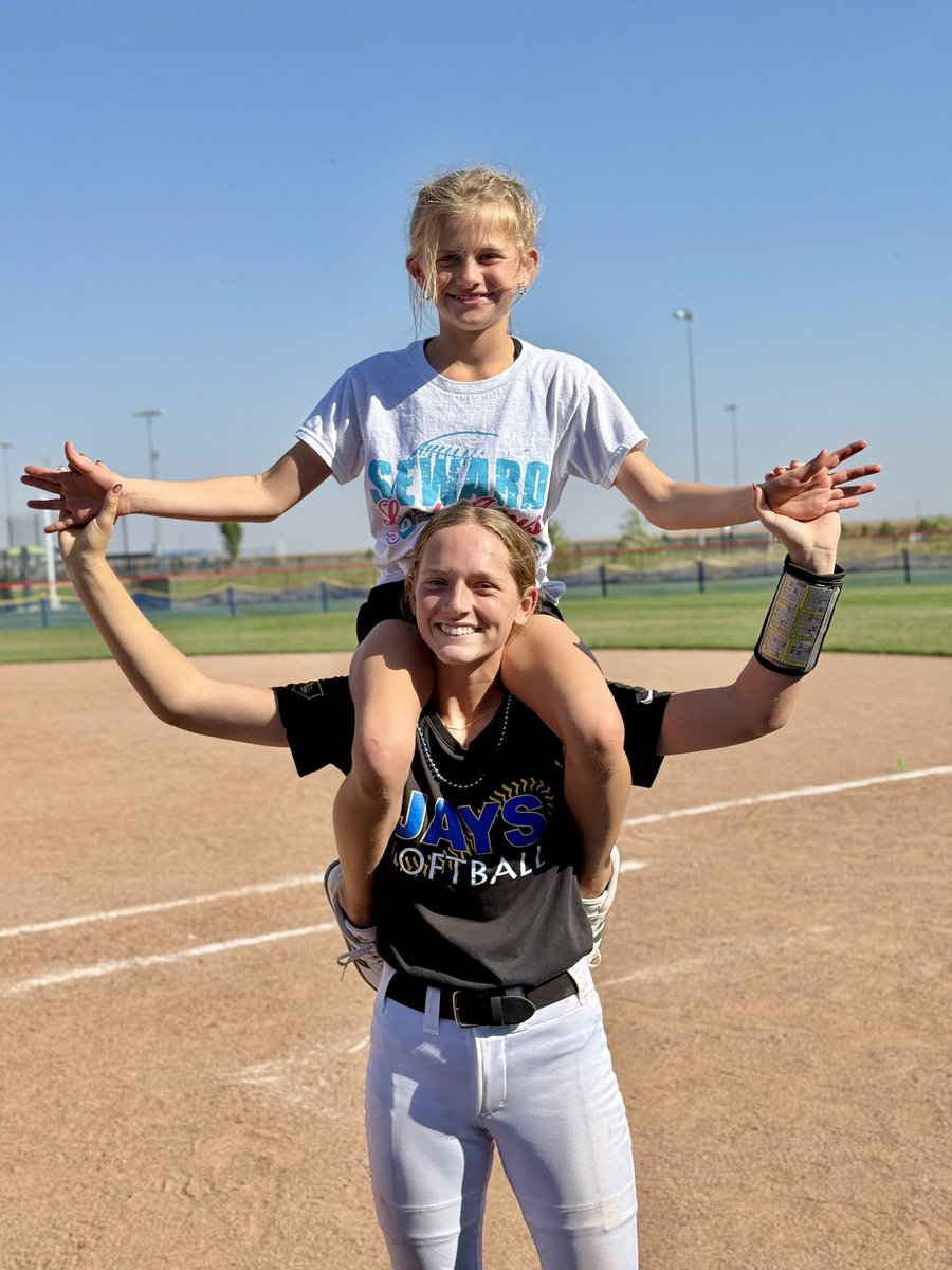 Seward Softball tweet media