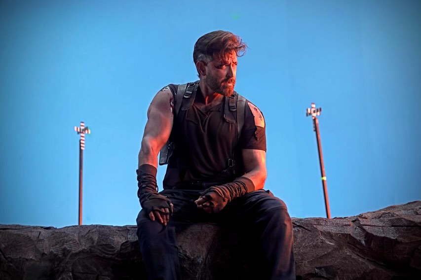 indiaforums's tweet image. Hrithik Roshan truly felt the role of Kabir from War 2 and writes a heartfelt note 🤩
.
.
#HrithikRoshan #KabirFromWar2 #BollywoodMovie #HeartfeltNote #IF #IndiaForums