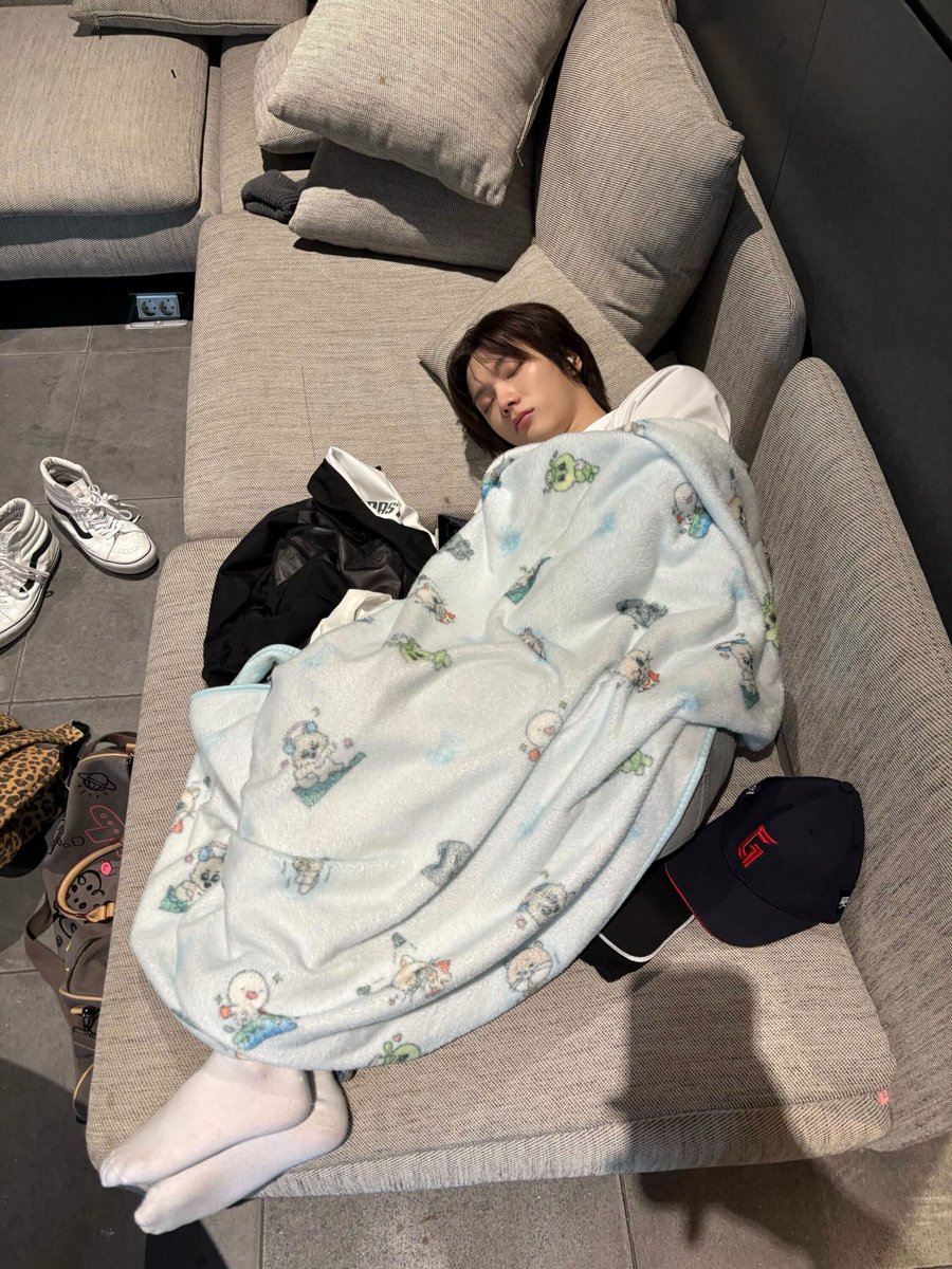 똥개마루 tweet media