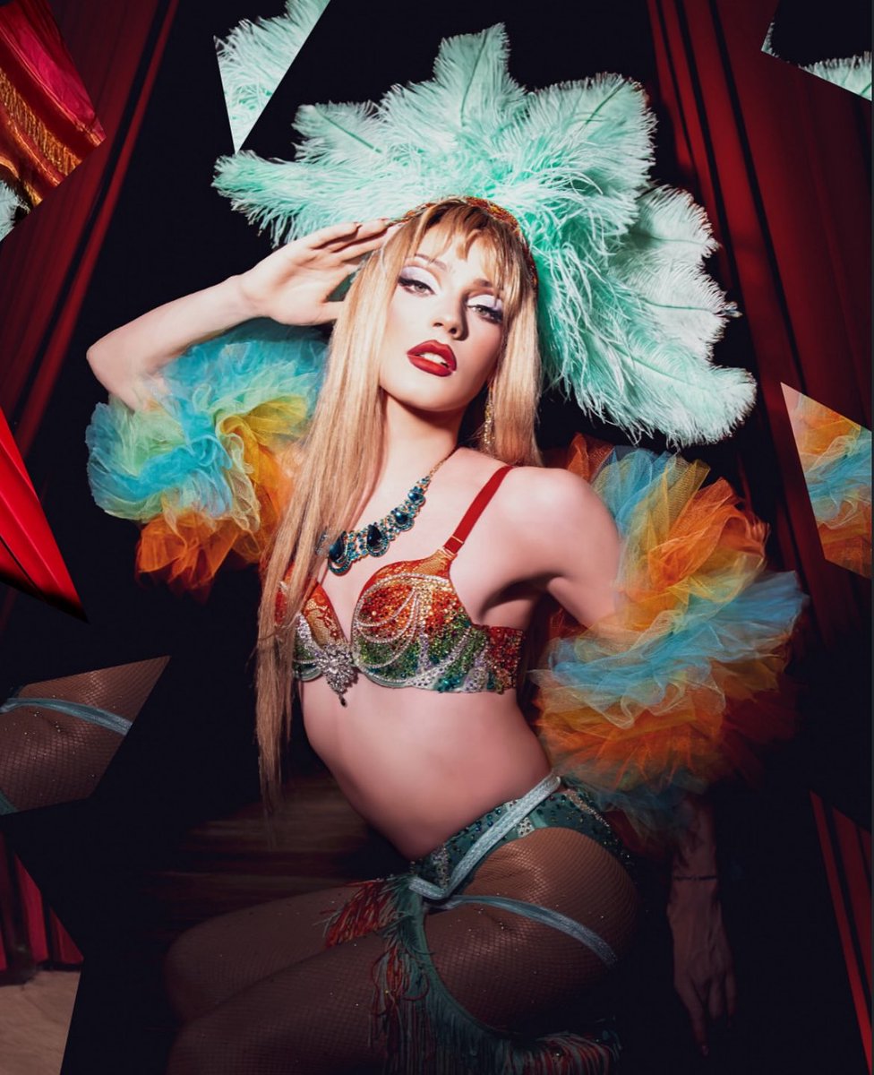 cali is on her own, kid ❤️‍🔥 tweet media