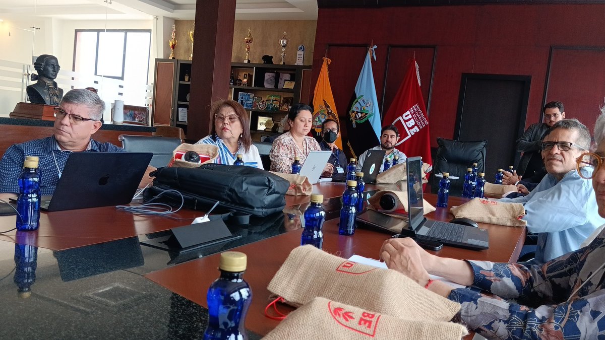 fimcmespol's tweet photo. 8 países lanzan la #RED_FORCICLIM de #CYTED en Ecuador (UBE). 🇪🇨🌍

Objetivo: Formar capacidades para enfrentar el #cambioclimático con #innovacióneducativa. ¡La ESPOL se suma enfocada en acuicultura! 🐠

¡La acción empieza ahora! 🚀

#FORCICLIM https://t.co/aVJyNCex9R