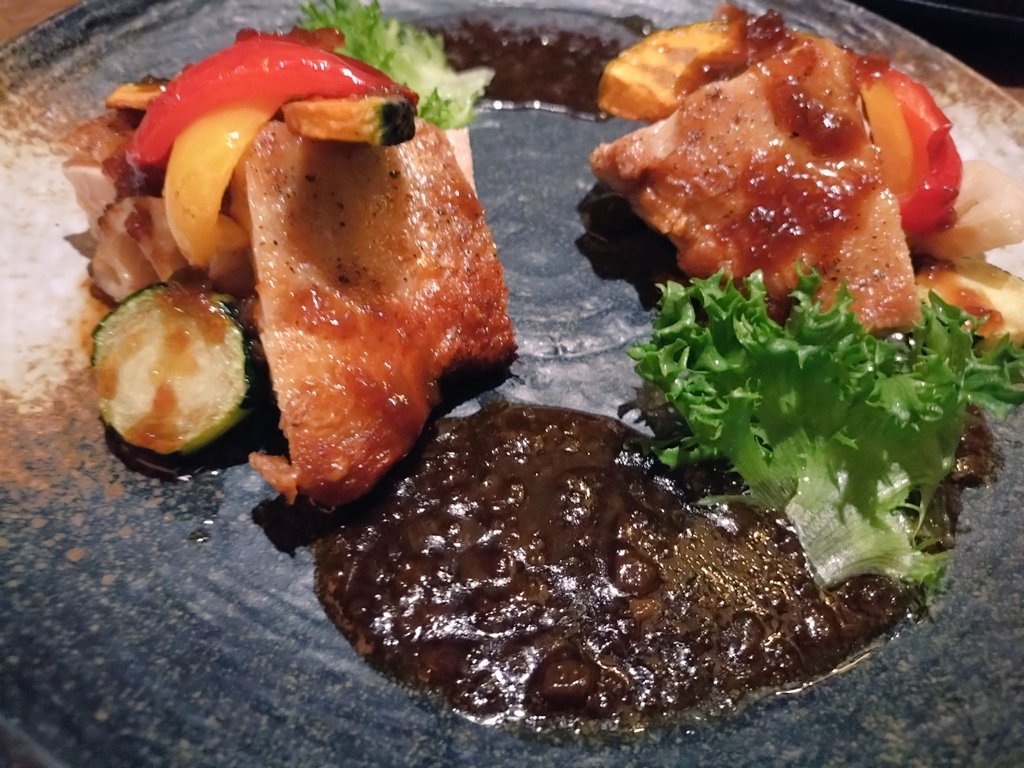 前の支店の上司とご飯行ってきた〜( ˘ω˘)ｵﾅｶｲｯﾊﾟｲ