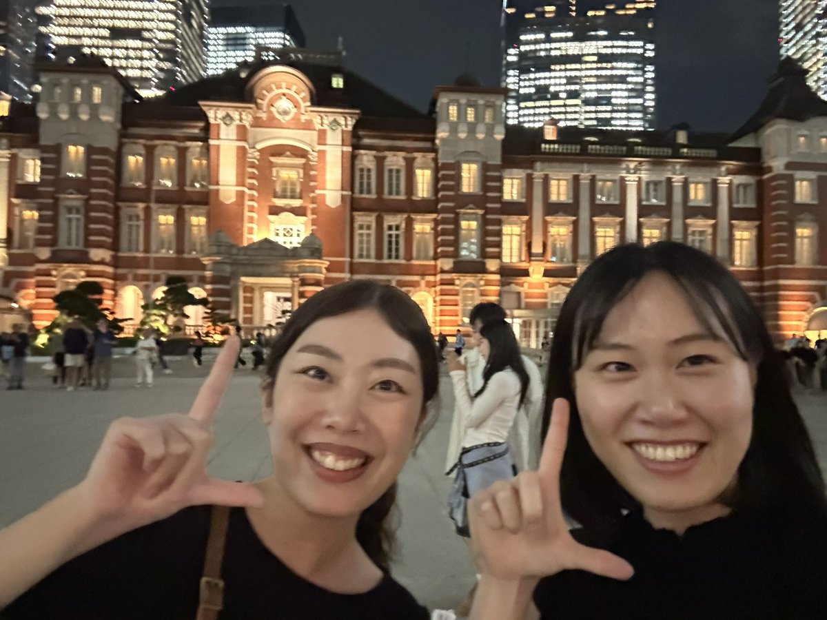 私が通ってた幼稚園は当時ハロプロ一色でした！激アツ！！❤️‍🔥
今のハロプロも大好きです！！！❤️‍🔥
ヴィオラの悠貴ちゃんと空き時間に東京駅まで散歩してLOVEマシーンのポーズ❤️‍🔥