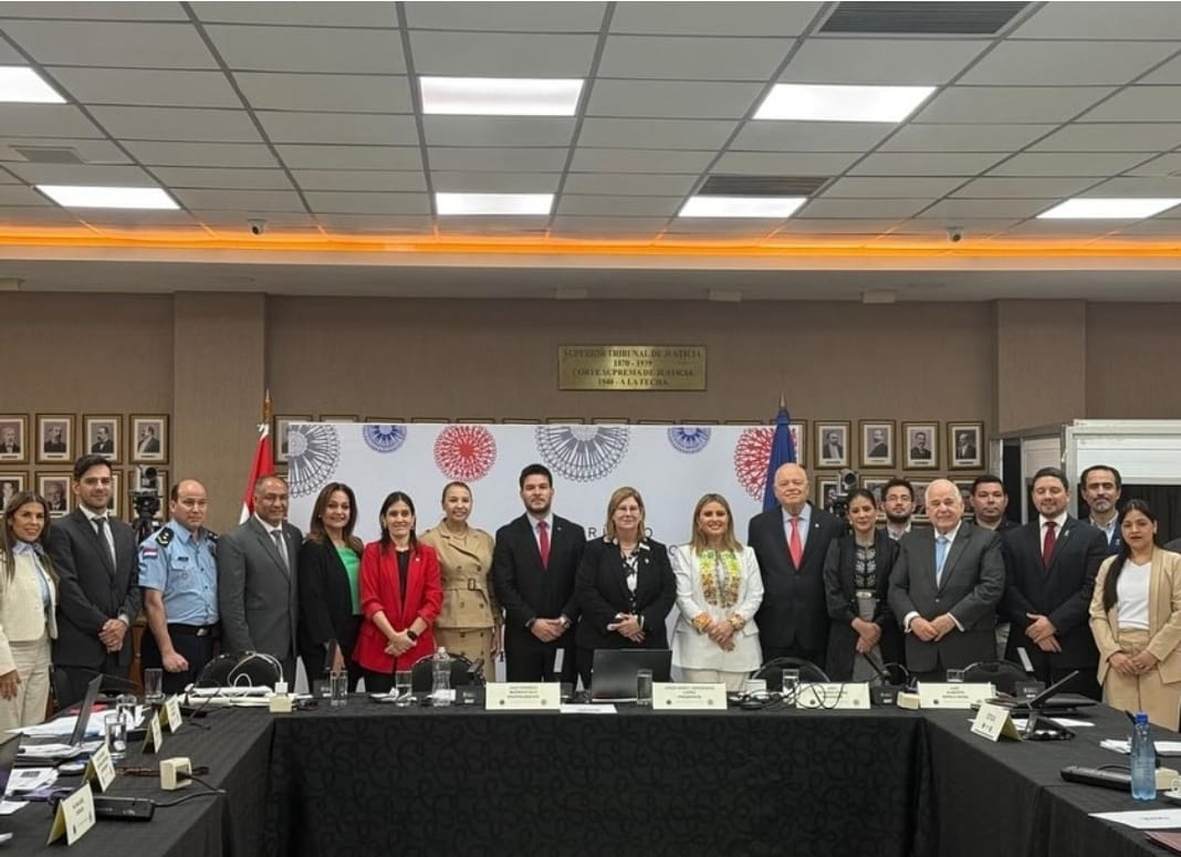 MINNAParaguay's tweet image. ➡En el marco del cumplimiento de la sentencia en el caso Córdoba Vs. Paraguay, se comunica que se encuentra en funcionamiento el sistema de 𝗢𝗳𝗶𝗰𝗶𝗼 𝗝𝘂𝗱𝗶𝗰𝗶𝗮𝗹 𝗘𝗹𝗲𝗰𝘁𝗿𝗼́𝗻𝗶𝗰𝗼 entre los Juzgados de todo el país y el Departamento de Búsqueda de la @policia_py.