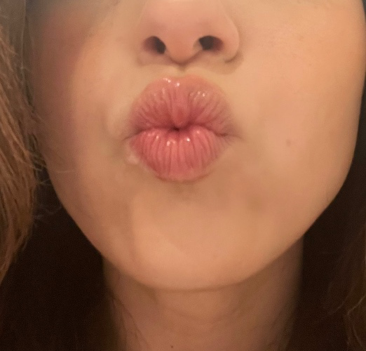 I just received A First Kiss 💋 from Anonymous via Throne. Thank you! throne.com/scambratgoddess #Wishlist #Throne