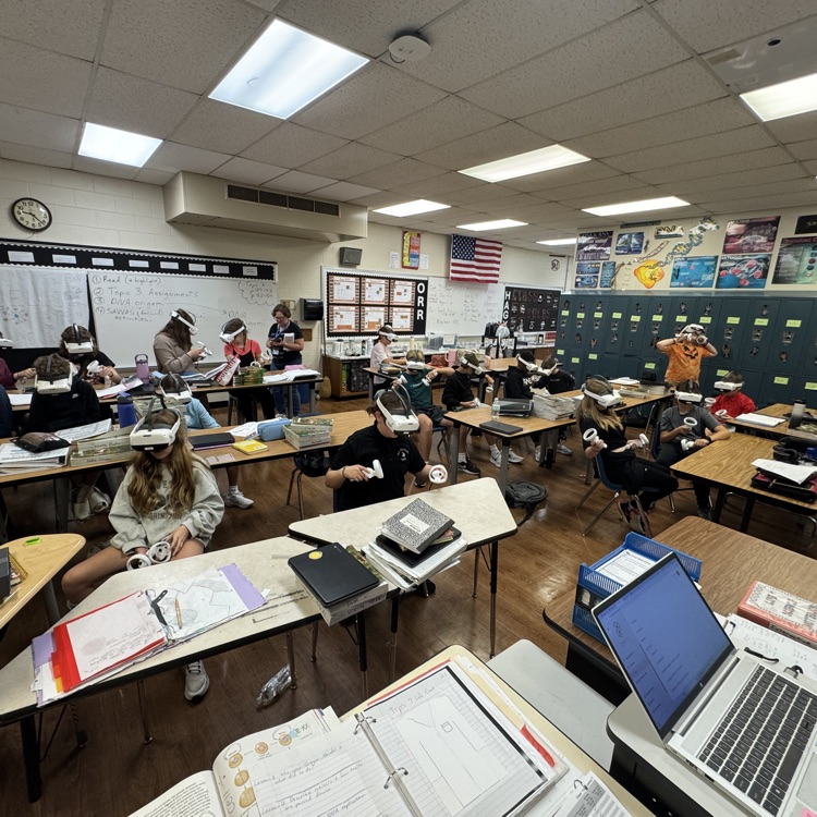 EBSMS_Falcons's tweet image. Mrs. Orr&apos;s science classes jumped into the future today with a virtual reality frog dissection! 🐸🔬 Our students explored anatomy in an immersive and exciting new way. #VREducation #ScienceClass #Innovation