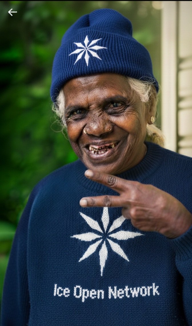 Auntierekt's tweet image. Auntie Rekt knitwear line coming soon 😆 
#IceOpenNetwork