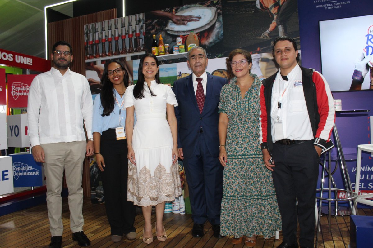 El @micmrd, @airen_rd y <a href="/airdmedia/">aird</a> se unen para destacar el valor de la producción nacional en el stand ¨Hecho en RD¨ de <a href="/ExpoCibao/">Expo Cibao</a> 
¿Eres empresario? ¡Te esperamos! Ven a conocer de cerca del 1 al 5 de octubre, cómo tus marcas pueden adquirir el Sello #HechoenRD