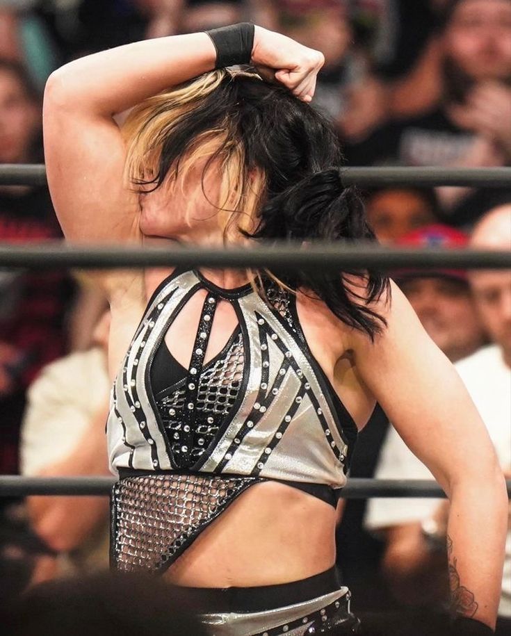 V. ✨♥️♥️🕷️🐝 tweet media