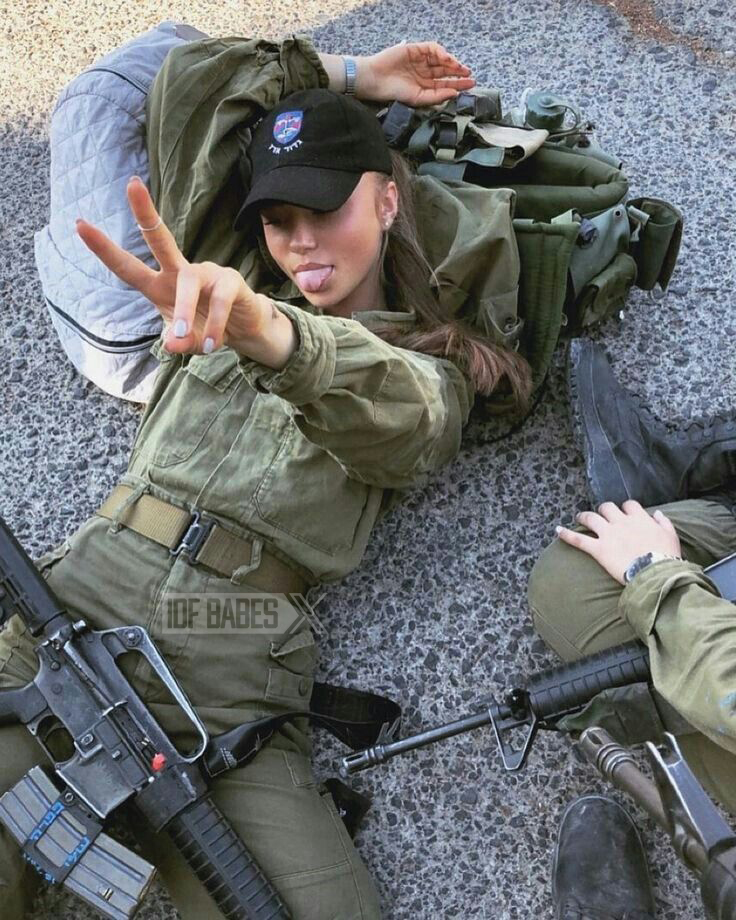 IDFBabes's tweet image. Good morning! ✌️