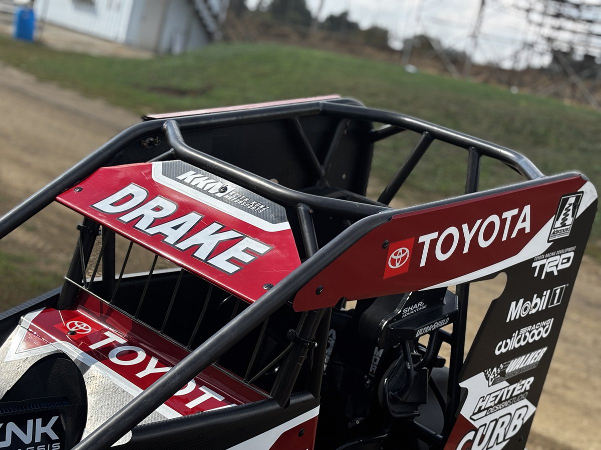 Xtreme Outlaw Midgets tweet media