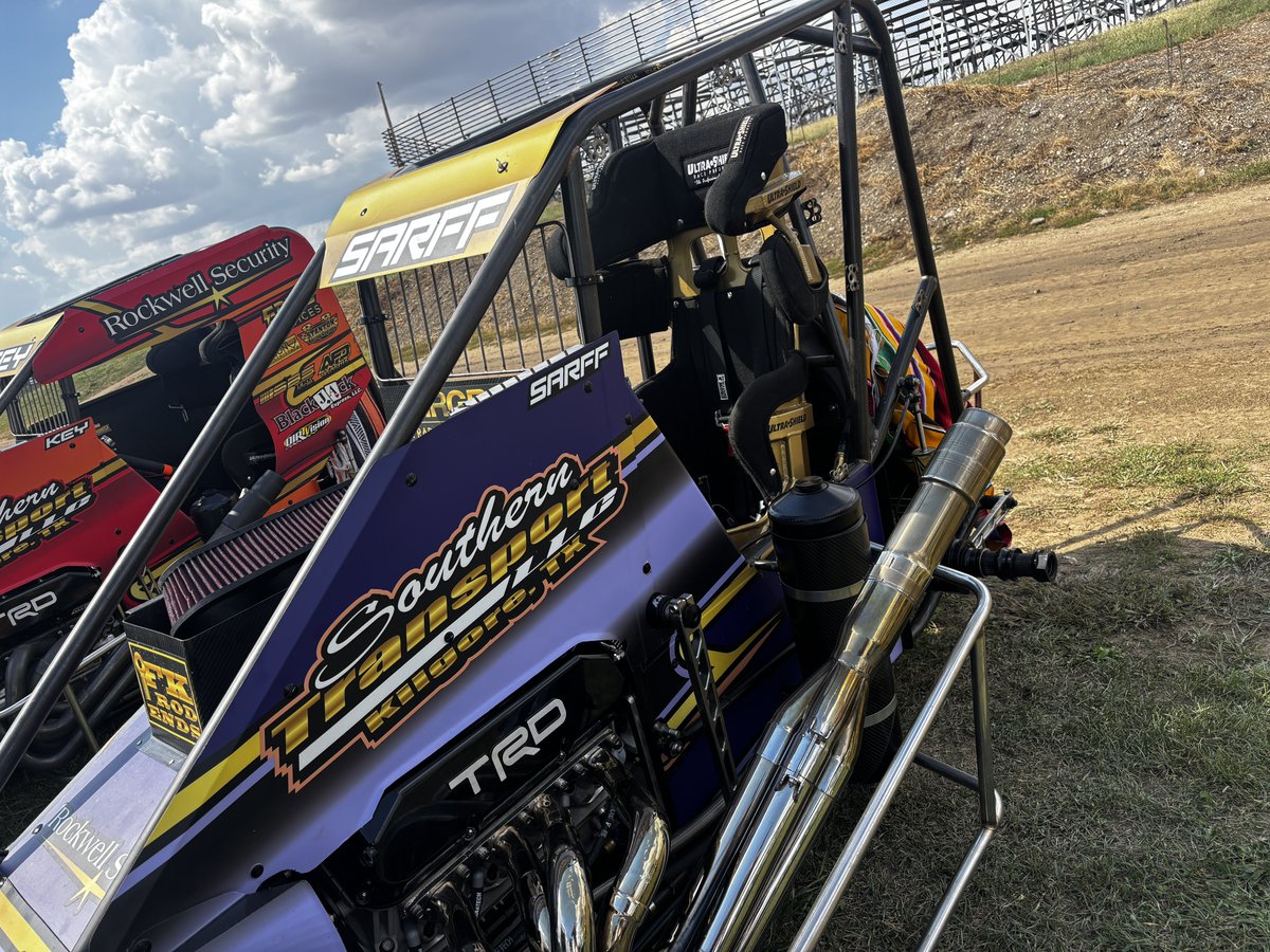 Xtreme Outlaw Midget Series (@xtreme_outlaw) on Twitter photo Familiar faces, different places ๐
Two #XtremeOutlaw veterans will go to work this weekend as <a href="/Kdrakeracing/">Kale Drake</a> takes the <a href="/KKM_67/">Keith Kunz Motorsports</a> No. 71K while <a href="/SarffKarter/">Karter Sarff</a> takes the <a href="/7URacing/">The 7U</a> machine.
Do you think they will visit <a href="/jaxspeedway/">Jacksonville Speedwa</a> Victory Lane this weekend? Familiar faces, different places ๐
Two #XtremeOutlaw veterans will go to work this weekend as <a href="/Kdrakeracing/">Kale Drake</a> takes the <a href="/KKM_67/">Keith Kunz Motorsports</a> No. 71K while <a href="/SarffKarter/">Karter Sarff</a> takes the <a href="/7URacing/">The 7U</a> machine.
Do you think they will visit <a href="/jaxspeedway/">Jacksonville Speedwa</a> Victory Lane this weekend?